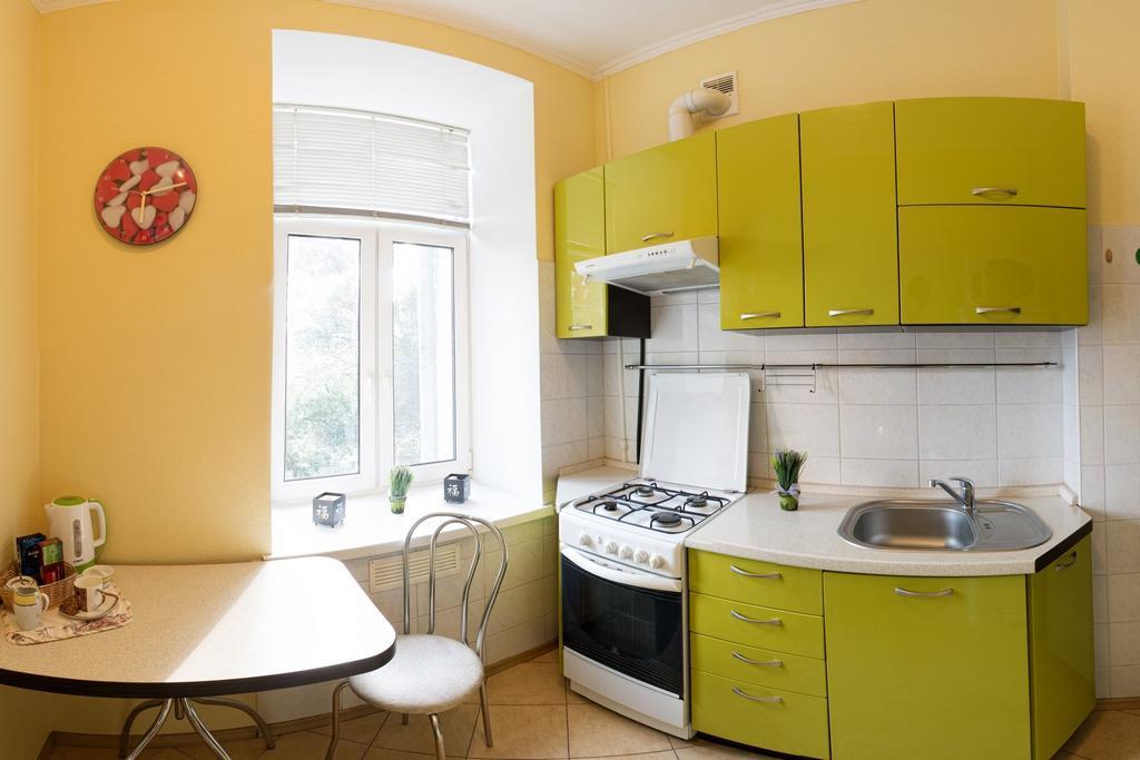 Kyiv Apartment In The City Center On Turgenevskaya Street מראה חיצוני תמונה